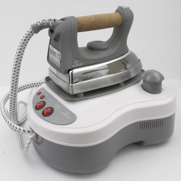 ПАРЕН ЦЕНТЪР ЕК-2668 А, Ютия с парна станция, 2,5 бара налягане, 2200 W